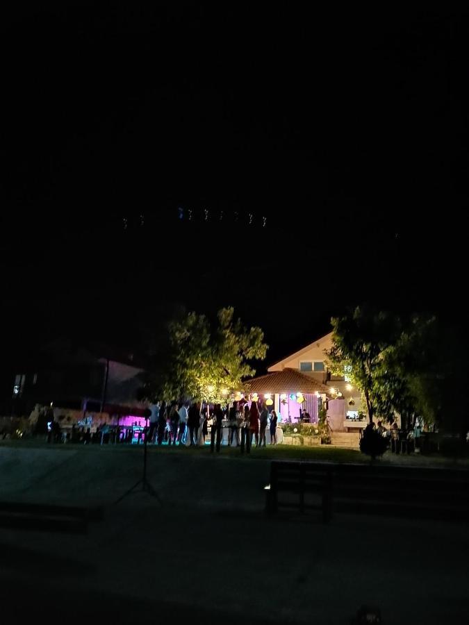 Vila Maza Smederevo Luaran gambar